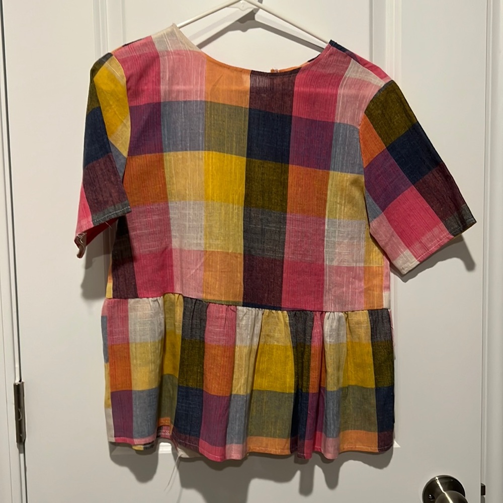 Colorful shirt!